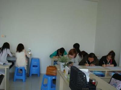 深耕企業服務，線下人力資源中介如何實現年入百萬